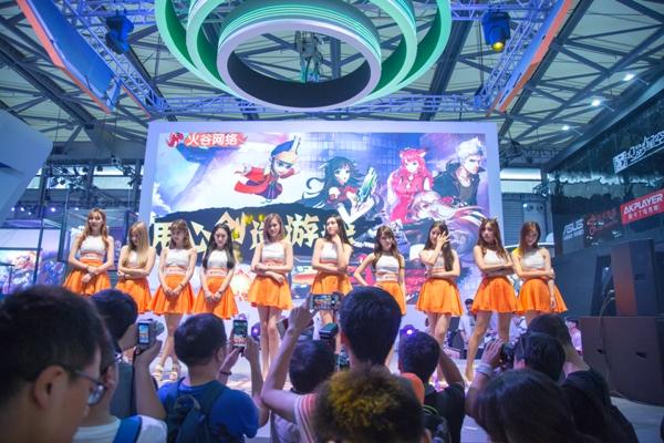 ��ӣ��showgirl��2016ChinaJoy��һ��