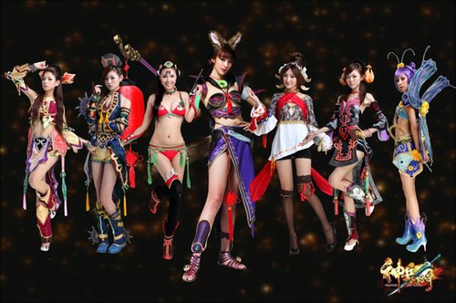 《神兵传奇》争锋相对演绎美女佳丽变装秀