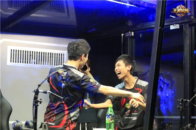 AG超玩会放大招 王者峡谷立体沙盘震撼眼球