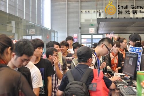 CJ首日开门红 玩家媒体挤爆蜗牛馆