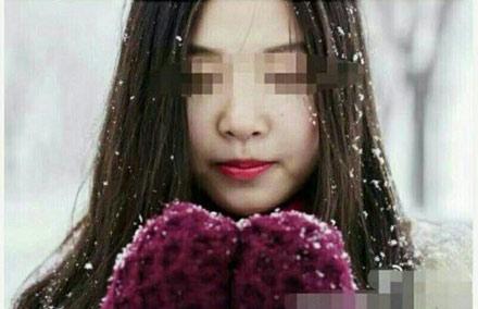 洋葱新闻:美女大学生吐血身亡 曾连轴转15小时