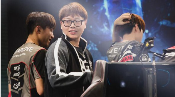 胖爹PYL或将回归夏季赛 EDG、LGD又要发力