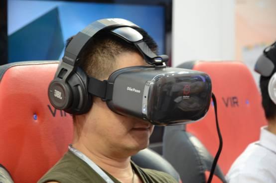 DeePoon虚拟现实头戴显示器初体验