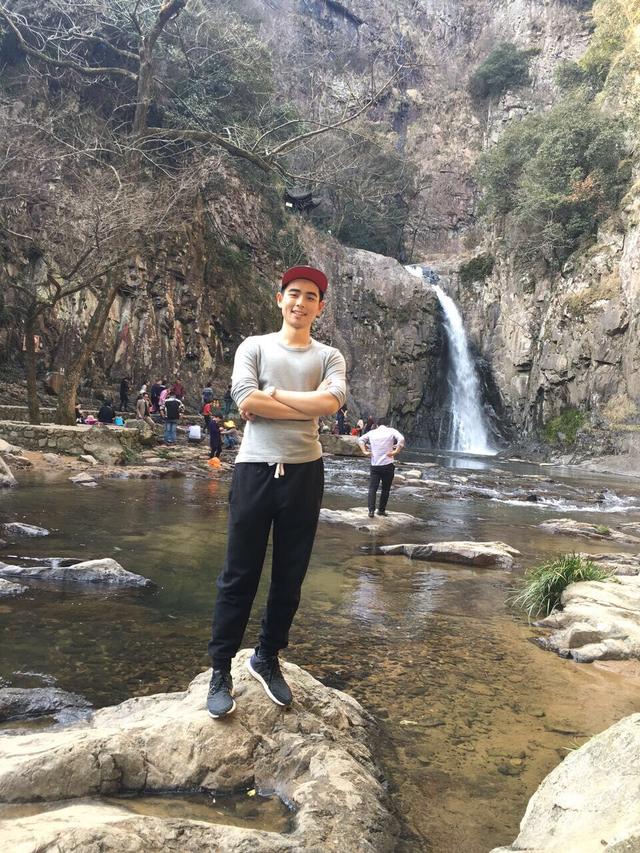 万里挑一 天天德州真人秀线上选手阵容颜值爆表