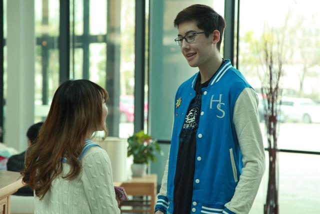 炉石中欧对抗赛双方主力杭州会合 帅气队服惹