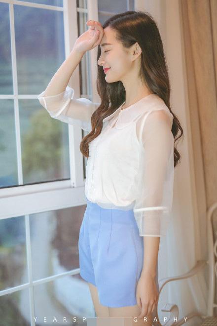 游戏嫩模私照曝光:我不是假杨幂不雅视频女主