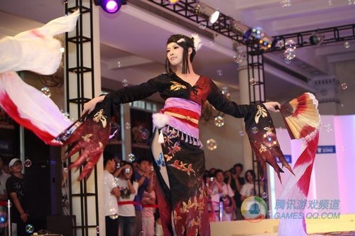 《战国Basara》地狱蝴蝶丸浓姬扇子舞_游戏_腾讯网