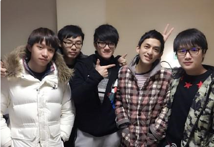 草莓医院过新年:老WE聚齐_游戏_腾讯网