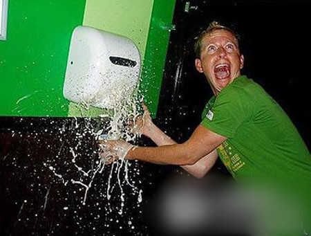 恶搞达人的变态行为