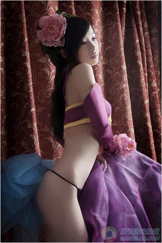 草根美眉代言须知 如何成为宅男眼中的女神