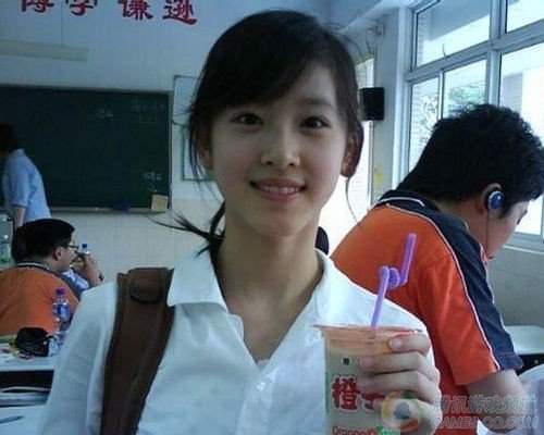 草根美眉代言须知 如何成为宅男眼中的女神