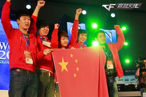 WCG冠军做客穿越火线官方语音频道