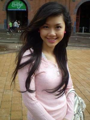 争奇斗艳 天龙八部2越南<em>美女真人秀</em>_游戏_腾讯