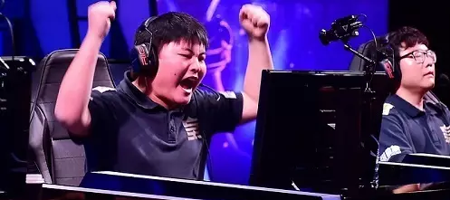 PDD续约身价成谜 UZI五千万加盟业界第1?