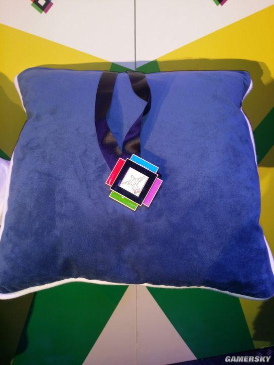 eGames电竞比赛仿奥运会推奖牌 金银铜牌设计