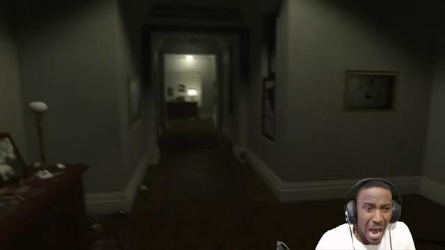 国外主播试玩PC版《P.T》被虐惨 痛哭流涕狂喊上帝
