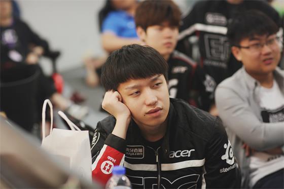 EDG、RNG今日将再对决:厂长能否洗白值得期