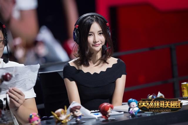 英雄联盟颁奖典礼!最受欢迎选手与解说诞生