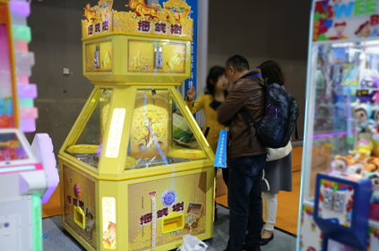 慧儿星携新一代娃娃机参展广州亚洲乐园博览会