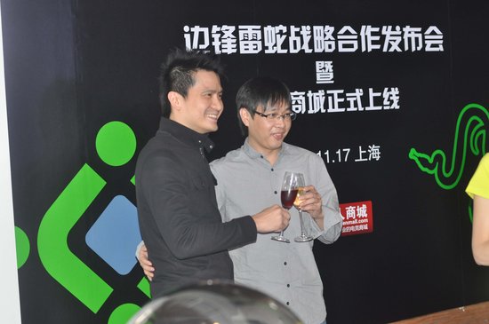 边锋与雷蛇异界合作 路人商城打造新平台