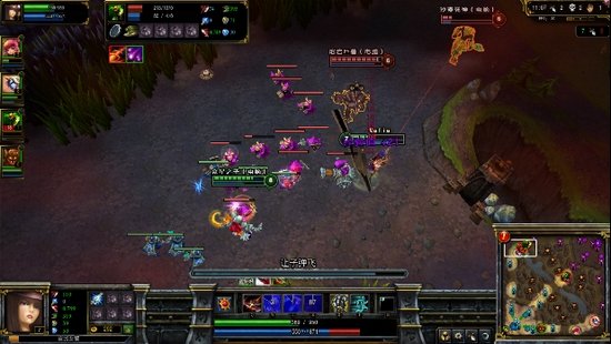 被狙击者头上会出现一个标致并与女警凯特琳之