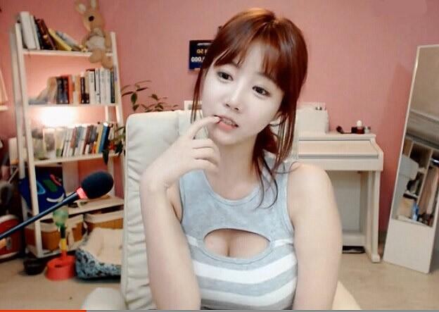 LOL最新电竞女神排行曝光