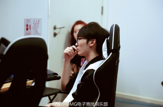 竞迹嘉年华：OMG一个尘封历史的战队再次向你袭来