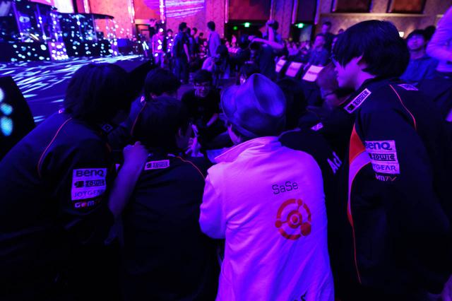 韩国《星际争霸2》联赛涉嫌假赛赌博 11人被捕