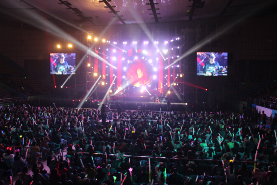 爱在华东城零点乐队世界巡回演唱会圆满落幕_频道-赣州_腾讯网