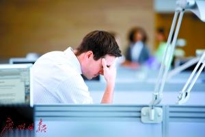 廣州女大學(xué)生一次把一星期的藥吃光 稱非得吃光才痛快