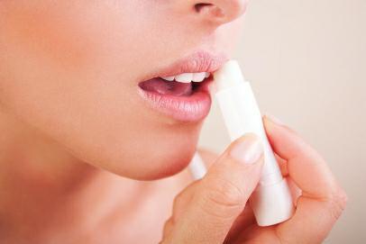 换季护唇误区和法宝_大粤网_腾讯网