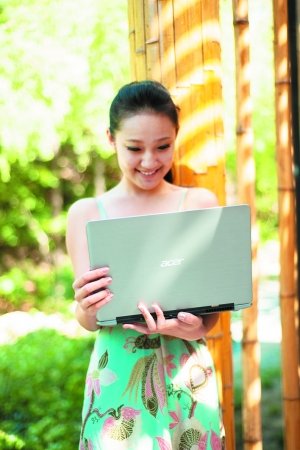 开学购机潮到来:学生哥要\u201c炫\u201d更忌盲目_