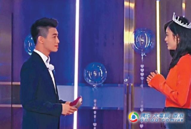 猷君现身真人骚 奚梦瑶惊讶语窒