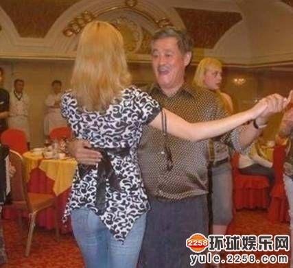 赵本山刘翔宋丹丹豪宅曝光 明星豪宅家居大揭