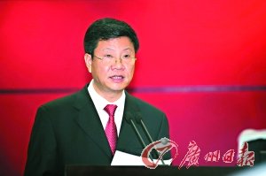 陈建华：广州将规划研究建南部第二机场