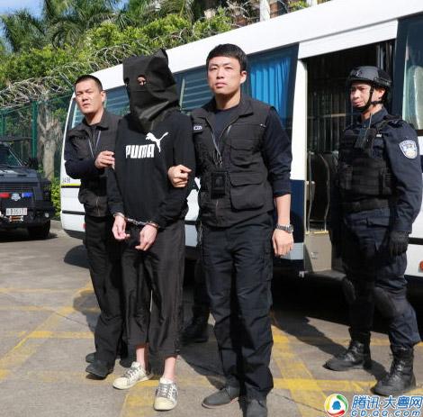 广东警方向香港警方移交重大伤害案嫌犯詹伟坚