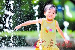 广东87市县发布高温预警 退烧需靠台风