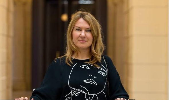 在最严峻时刻,西方老牌艺术媒体正在进行的并购与开拓