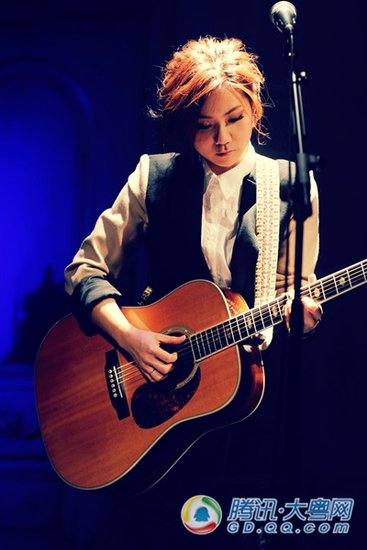 香港<em>第一女吉他手</em>卢凯彤8月4日广州献唱 _大粤