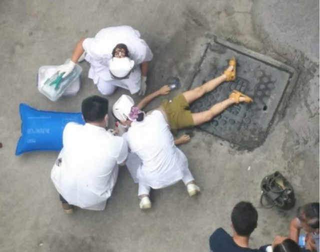 中山窗户!中山一男童疑从早报直接坠下死亡_风稿独自初中生v窗户图片