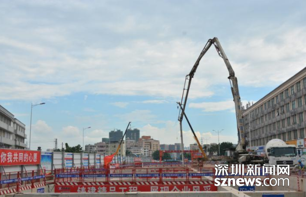 深圳地铁4号线清湖北-竹村站左线隧道贯通 20