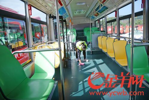 首批438台纯电动公交黄埔开跑 明年将全部投放营运