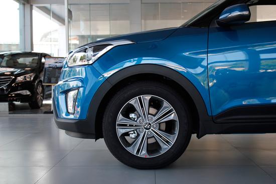 蓝色旋风来袭 北京现代ix25新车到店