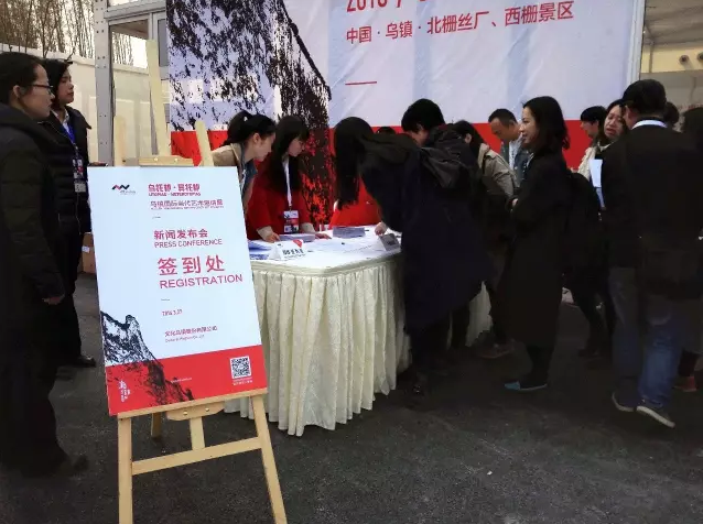 ������ʵ�����������չ��Ļ