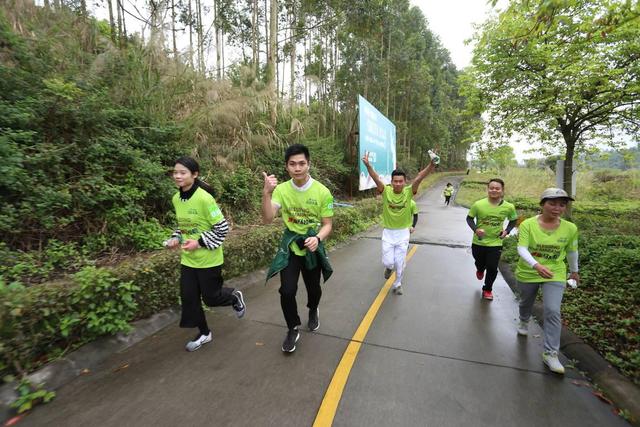 万众瞩目！碧桂园凤凰半岛2018 新春祈福迷你马拉松火热开跑！