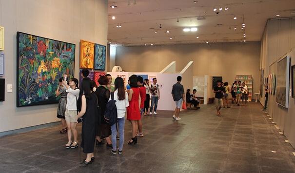 2015广州美术学院本科毕业作品展_大粤网_腾讯网