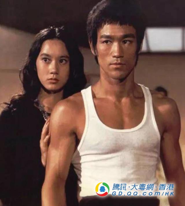 苗可秀因多次跟李小龙合作多次而传出绯闻,更被指是「李小龙情人.
