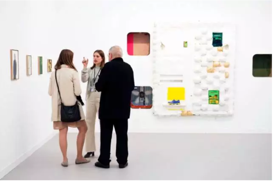 策展人看北影节_策展人收入