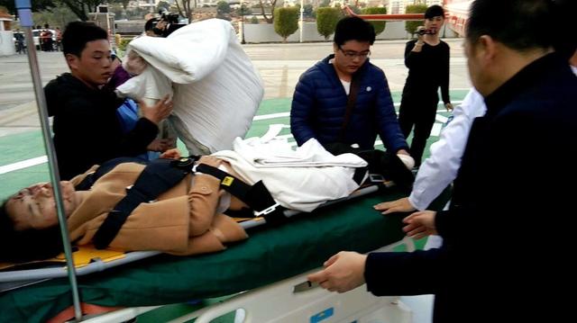 两游客景区重伤 广东人保财险大年初一紧急出动直升机救援