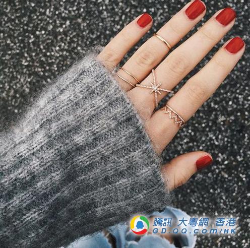 女生要耍心机 今年行桃花运就靠指甲新色